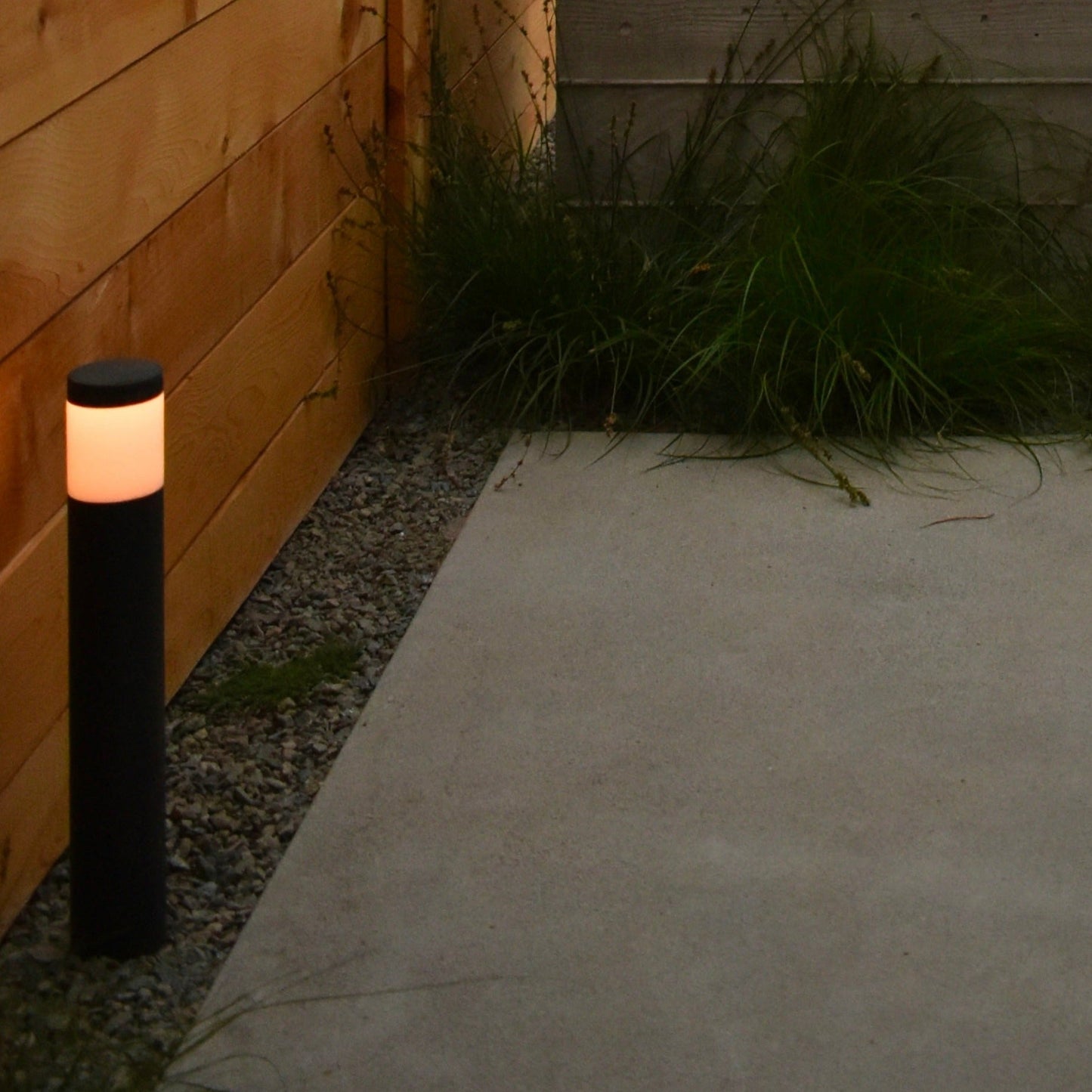 Brutus 18" Antique Brass Bollard