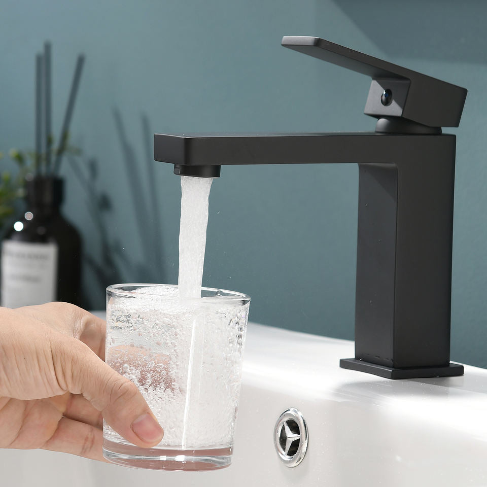 Black & Gold Luxury Tall Basin Faucet – Single Hole