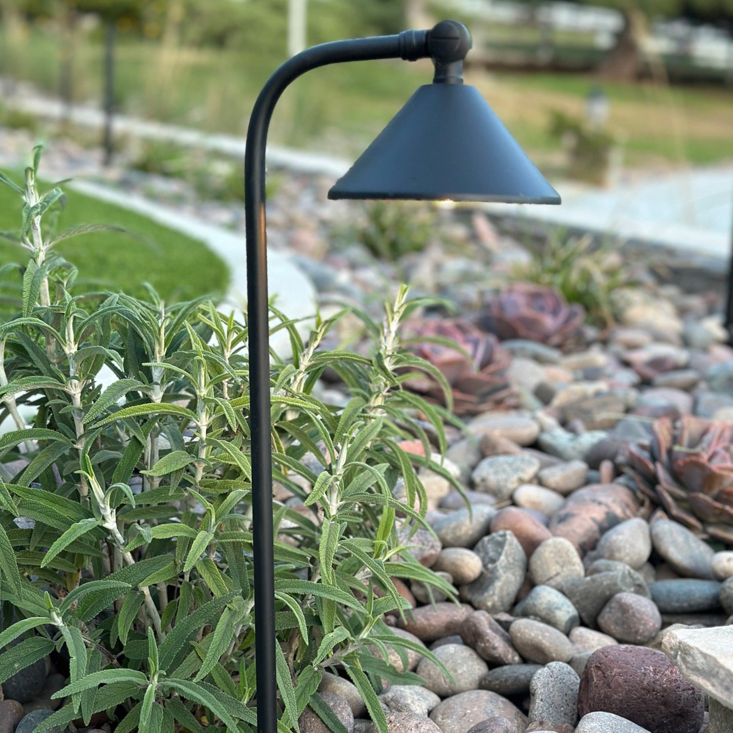 Tulay Bell Black Brass Path Light