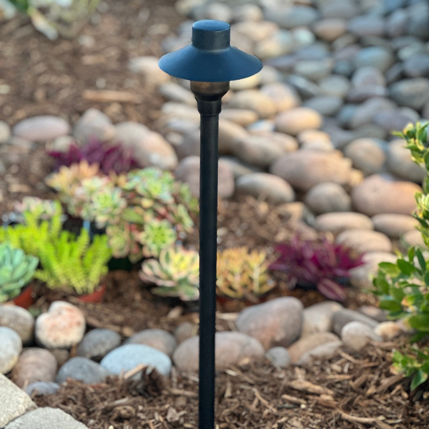 Tulay SH 18" Black Brass Path Light