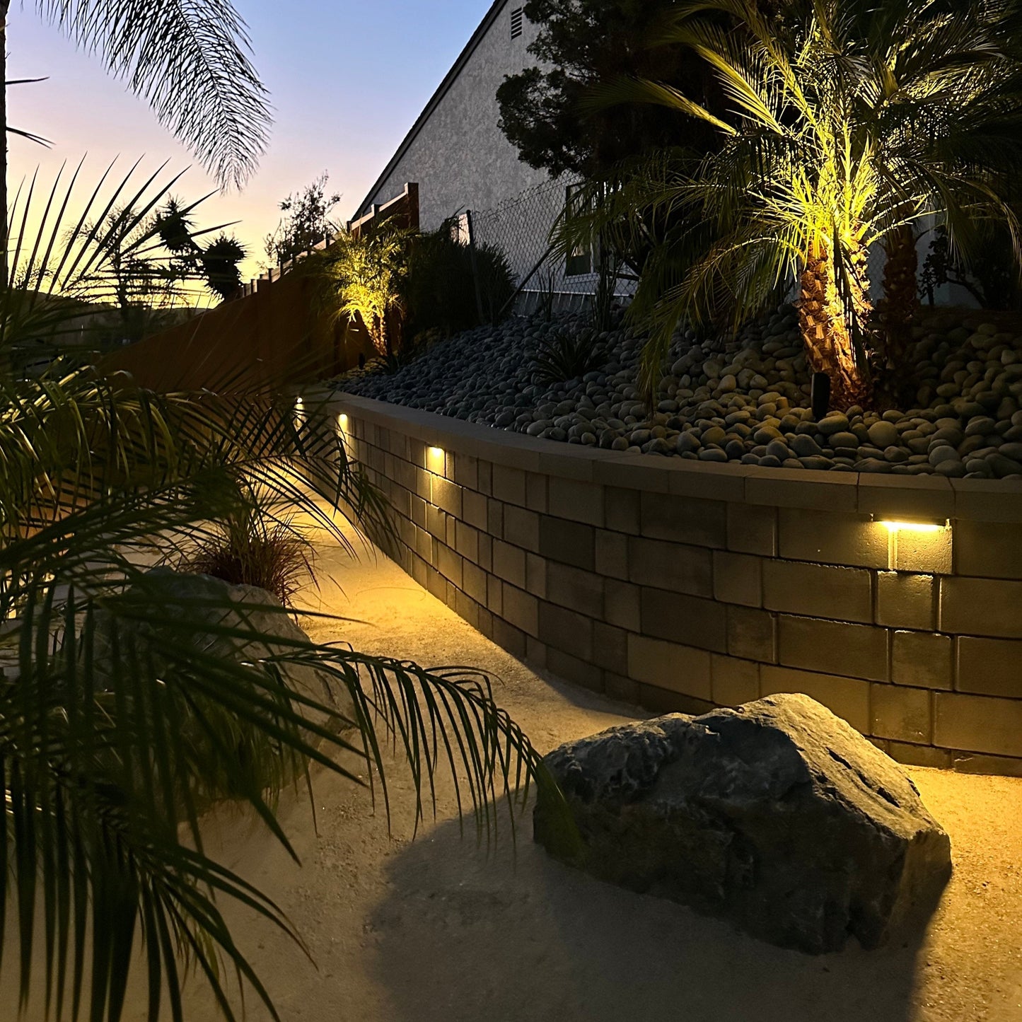 Tulay Antique Brass Hardscape Light