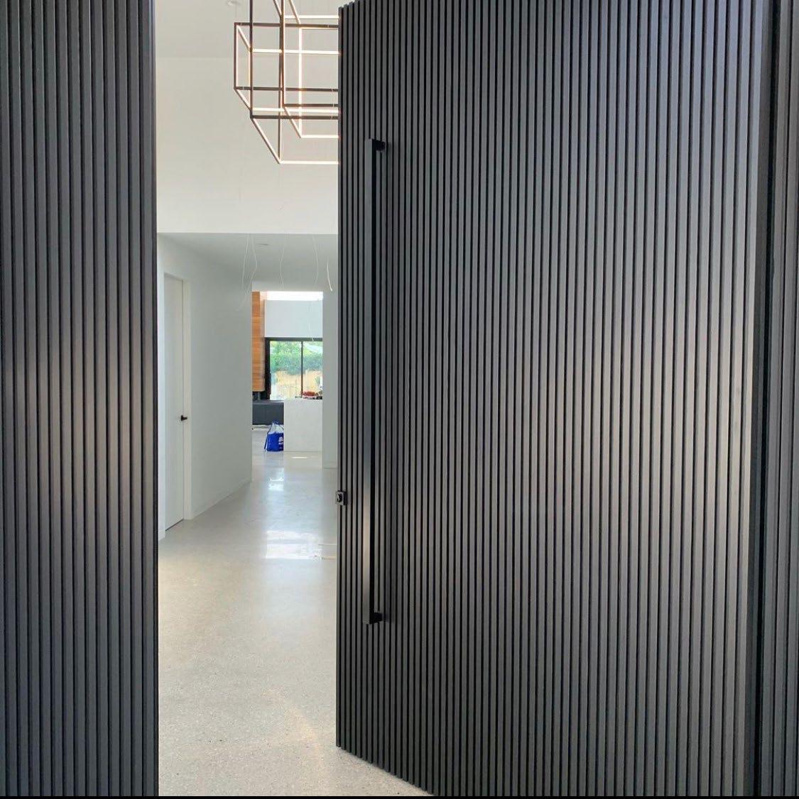 Pivot Door – PY-091 – Contemporary Pivot Wood Design