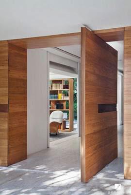 Pivot Door – PY-065 – Contemporary Pivot Wood Design