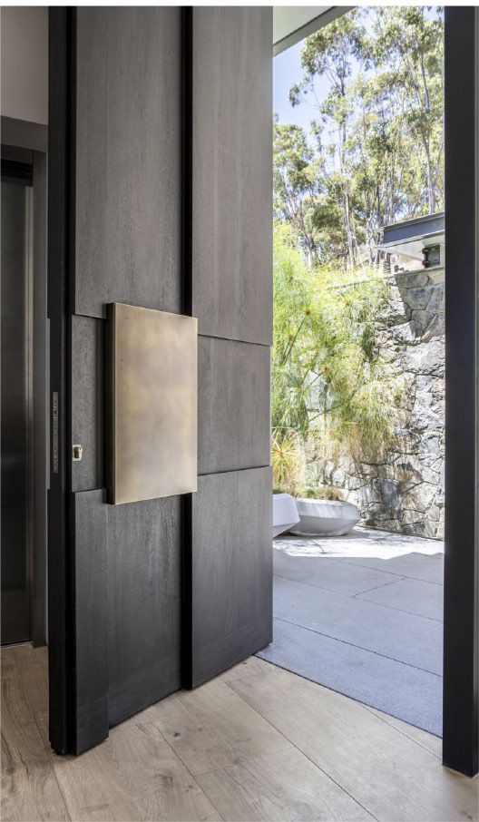 Pivot Door – PY-035 – Contemporary Pivot Wood Design